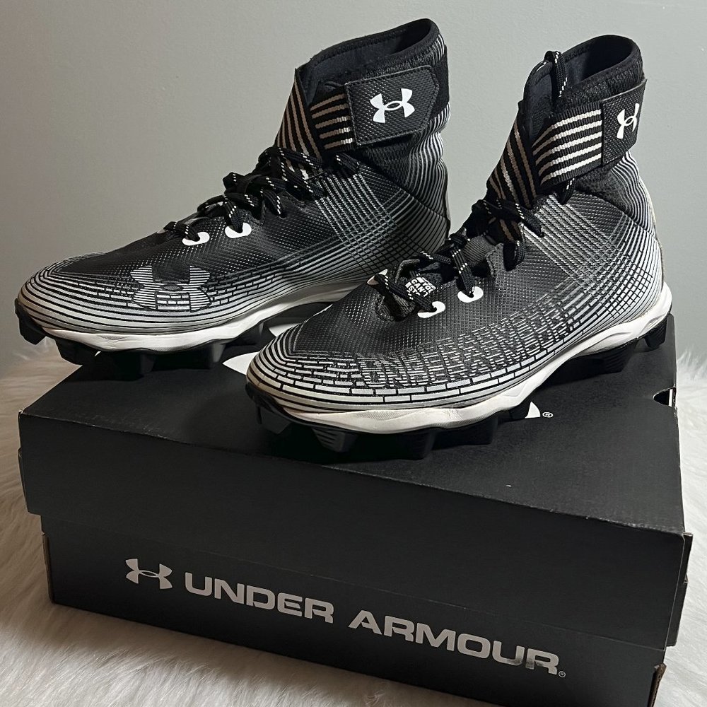 Under Armour Men's Highlight Franchise Football Cleats